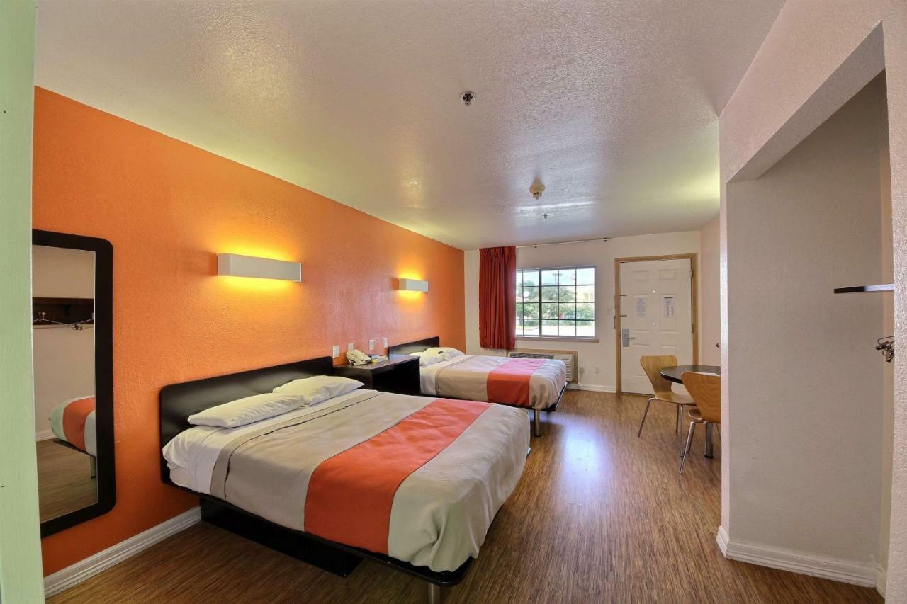 Motel 6-Edinburg, Tx Luaran gambar